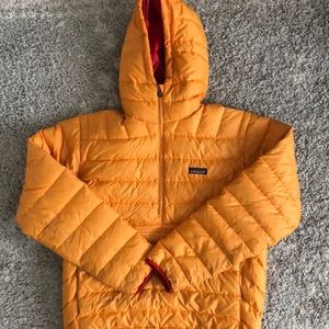 Patagonia Pull over Unisex Winter Jacket w/ hood